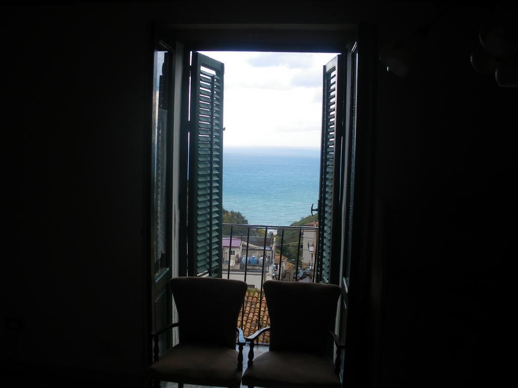 Siciliana Appartement Caronia Buitenkant foto