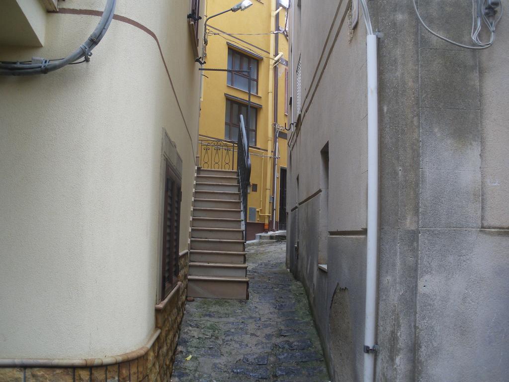Siciliana Appartement Caronia Buitenkant foto